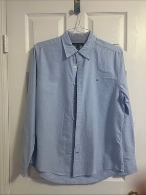 Tommy Hilfiger Light Blue Button-Down Oxford Shirt